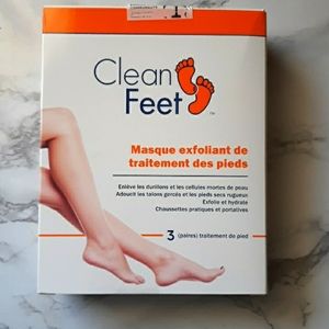2/$18✨️‎ Clean Feet Exfoliating Foot Treatment Mask Box Set